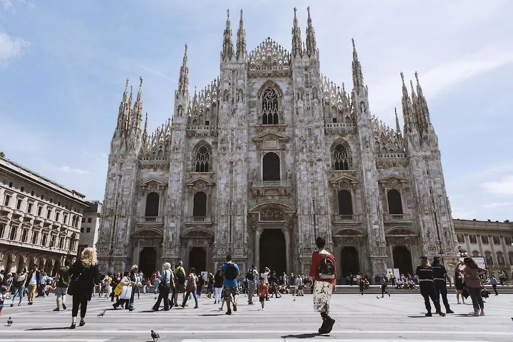 Carlo Apartment - 15 Min From Duomo Milano