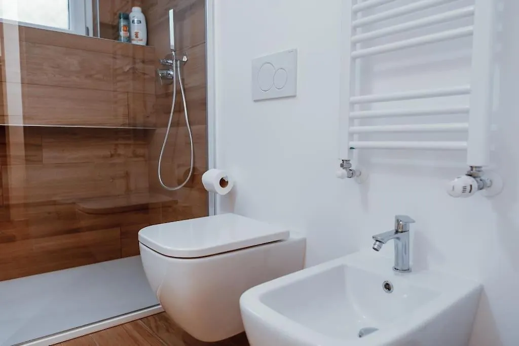 Carlo Apartment - 15 Min From Duomo Milano